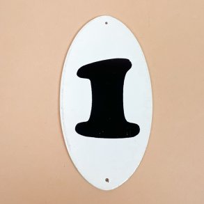 Retro emaljeskilt nummer En