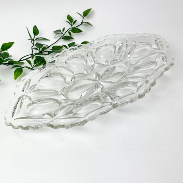Aflangt vintage glasfad med mnster