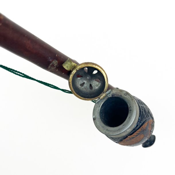 Lang dekorativ vintage porcel�nspibe