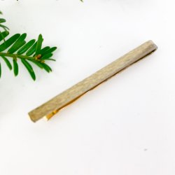 Goldfarbene Vintage-Krawattennadel