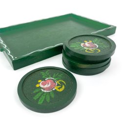 Grnes Retro Tablett mit sechs Glasuntersetzern