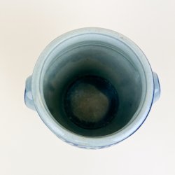 Gr� vintage bestikkrukke