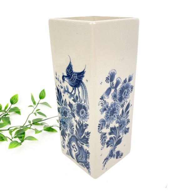 Dekorativ bl� retro vase