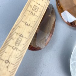 Farvede vintage dr�beprismer