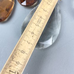 Farvede vintage dr�beprismer