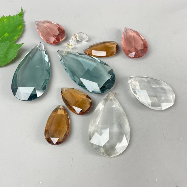 Farvede vintage dr�beprismer