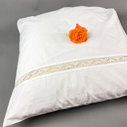 Hvidt vintage pudebetrk med mellemvrk