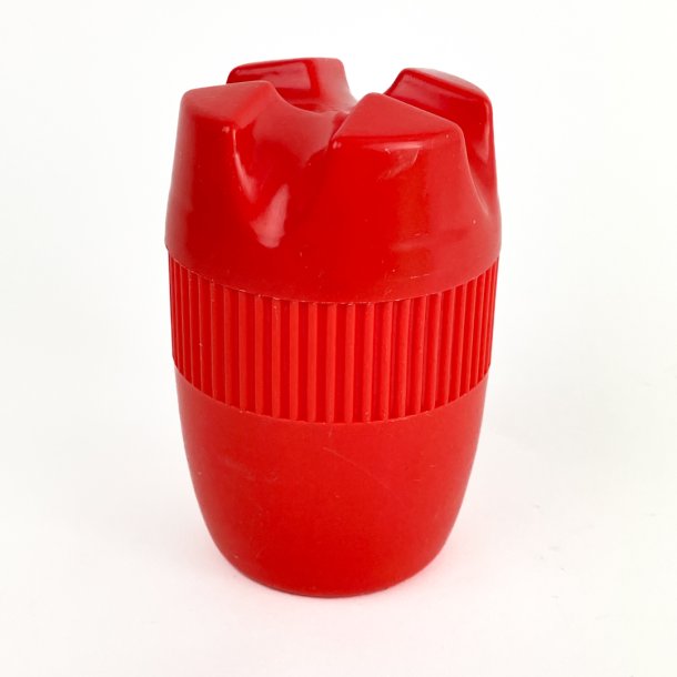 Roter Retro Mehlschttler