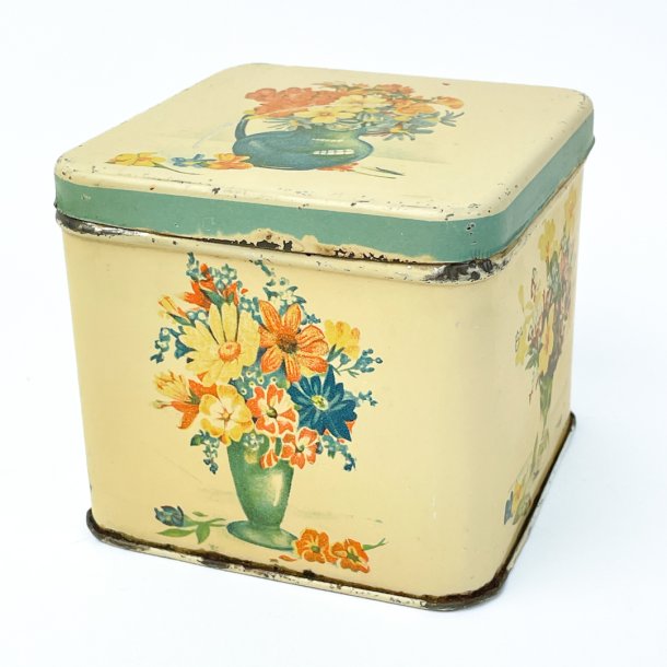 Vintage dse med blomsterdekoration
