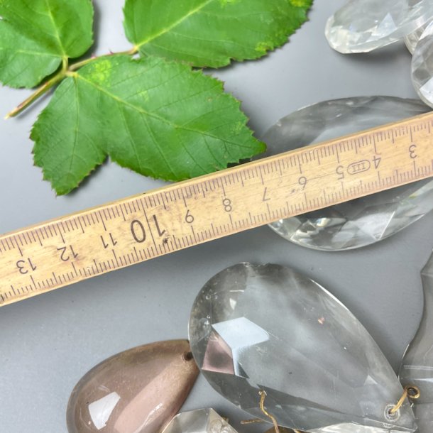 Klar og rosa vintage glasprismer