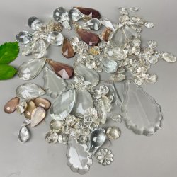 Klar og rosa vintage glasprismer