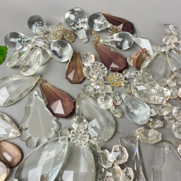 Klar og rosa vintage glasprismer