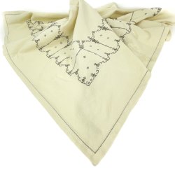 Gul vintage dug med korsstingsbroderi  110 cm