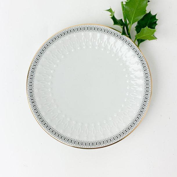 Smrasietter, porceln med sort og guld kant