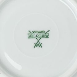 Smrasietter, porceln med sort og guld kant