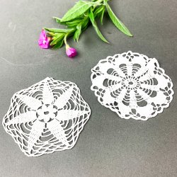 To hvide runde vintage flakoner