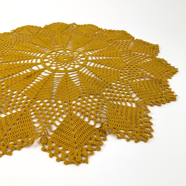 Gelbe Vintage Hkel Deckchen
