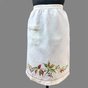 Bestickte Vintage-Schrze aus Leinen.