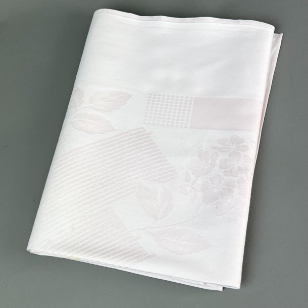 Elegant rosa vintage damaskdug � 190 cm