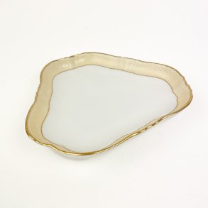 Royal Copenhagen Creme Svejfet fad