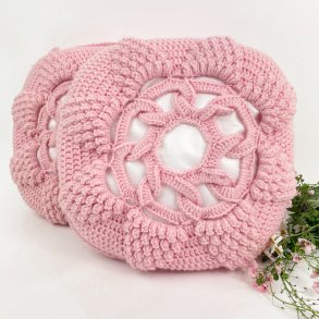 Zwei rosa Vintage Zierkissen