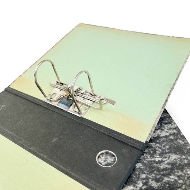 To sorte vintage ringbind