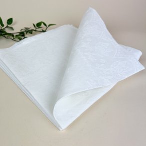 To hvide vintage damask mundservietter