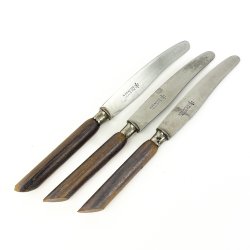 Set aus drei wunderschnen Vintage-Obstmessern. 