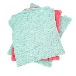 Tre strikkede retro kkkenhndklder