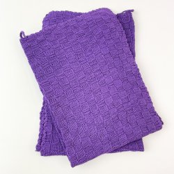 Zwei gestrickte lila Kchenhandtcher