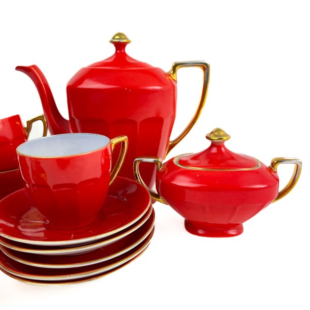 Rotes Vintage-Puppengeschirr