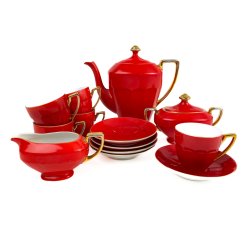 Rotes Vintage-Puppengeschirr