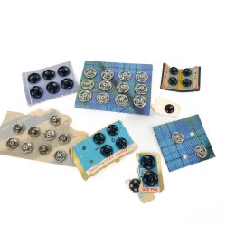 Fine gamle trykknapper p originale kort