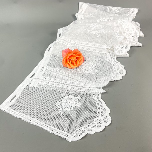 Hvide vintage cafgardiner - to fag