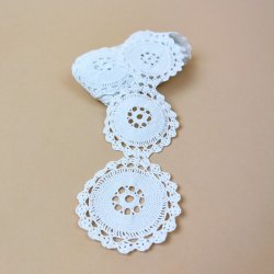 Hvid vintage h�klet blonde - 7 x 230 cm