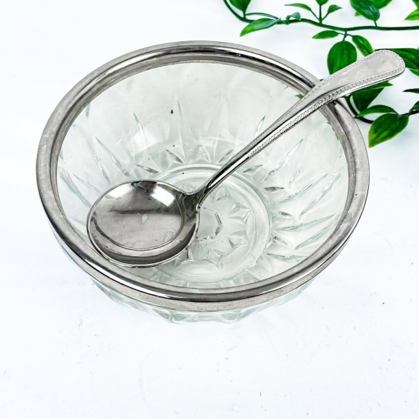 Vintage glassk�l med ske