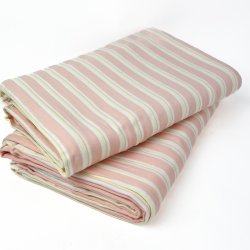 To rosastribet vintage senget�j