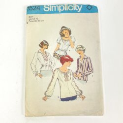 Simplicity Schnittmuster Nr. 7524  Blusen