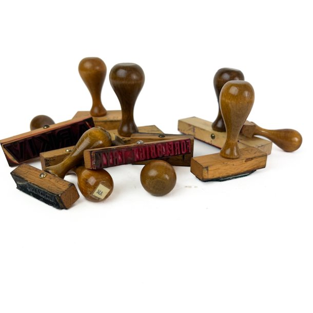 Ti vintage tr�stempler