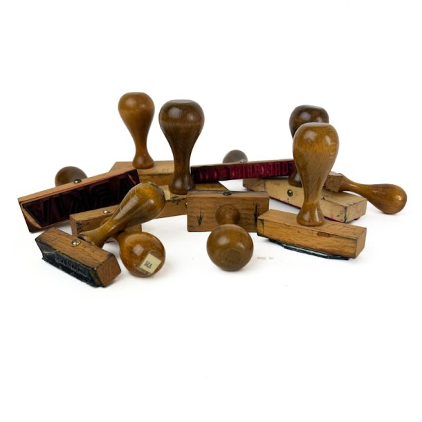 Ti vintage tr�stempler