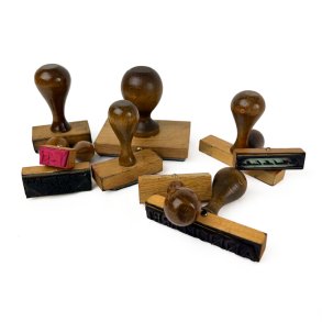 Ni vintage tr�stempler