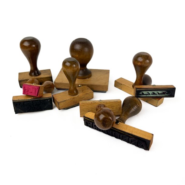 Ni vintage tr�stempler