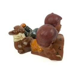 To b�rn retro figur