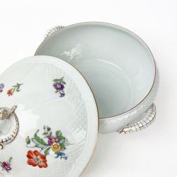 Sk�l med l�g - Saksisk Blomst, B&G No 5