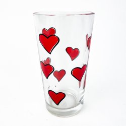 Retro glas med rde hjerter