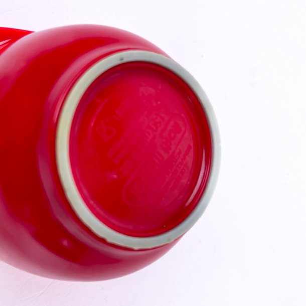 Retro rote Rosti Rhrschssel