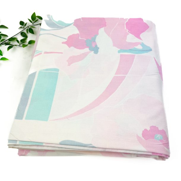 To s�t pastelfarvet retro senget�j