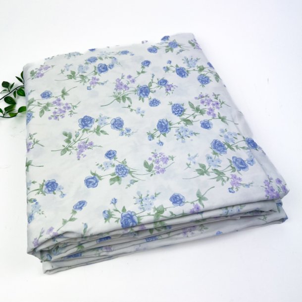 To s�t blomstret retro senget�j