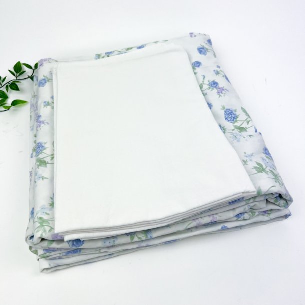 To s�t blomstret retro senget�j