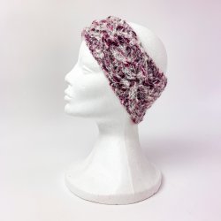 Nyt h�ndstrikket pandeb�nd i rosa mohair